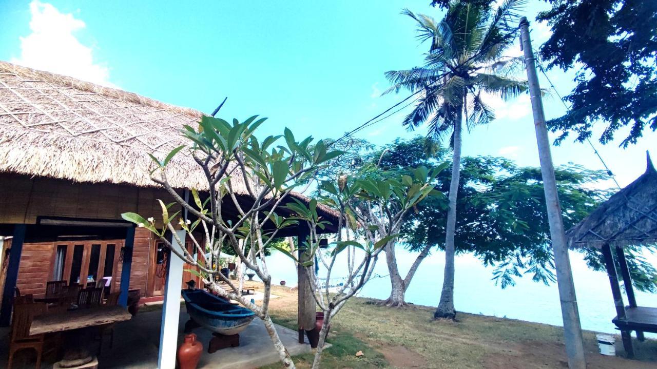 Khabita Beach Resort Lembar  Exterior foto